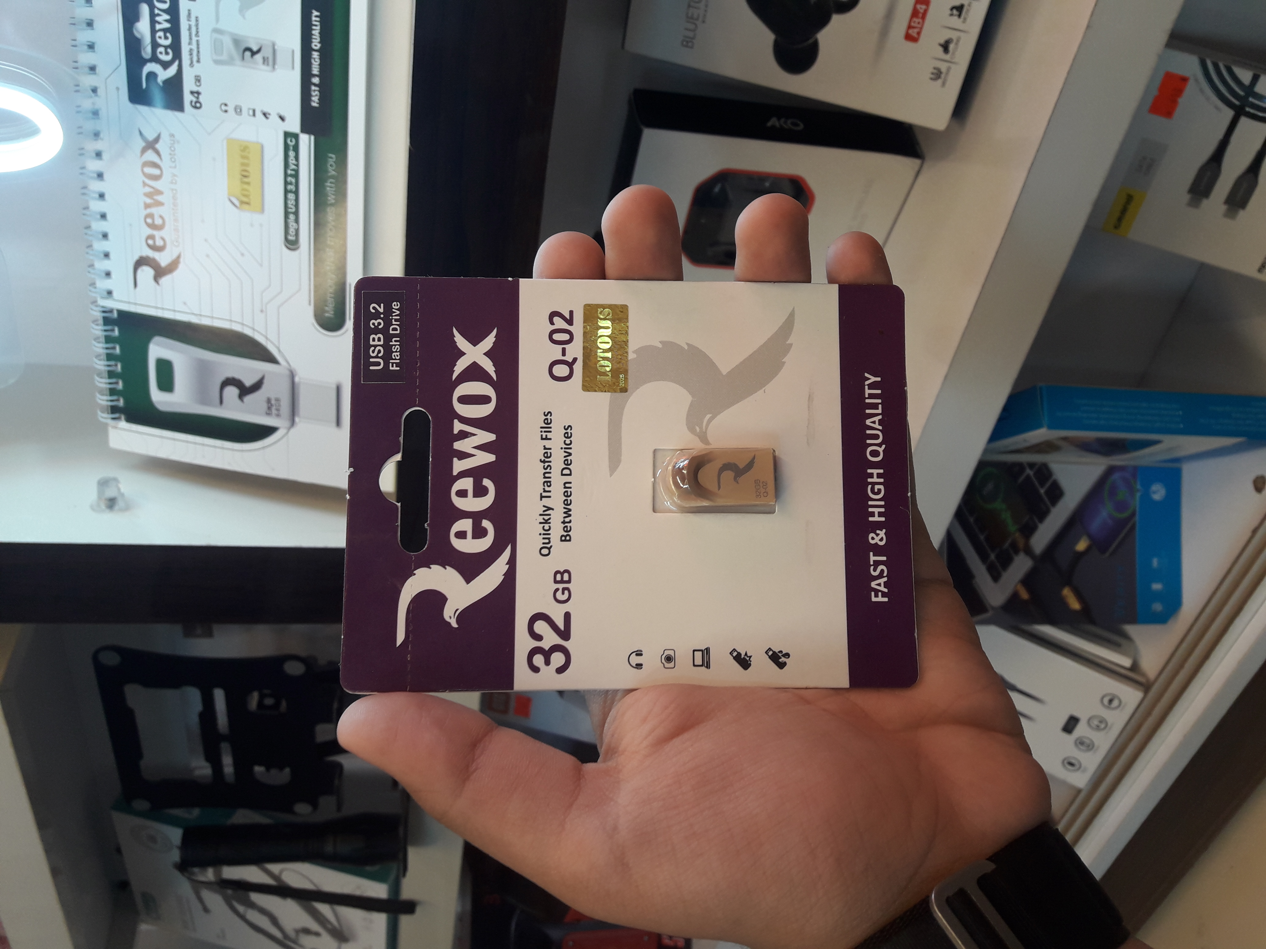 فلش مموری Reewox Q-02 USB 3.2 32 GB