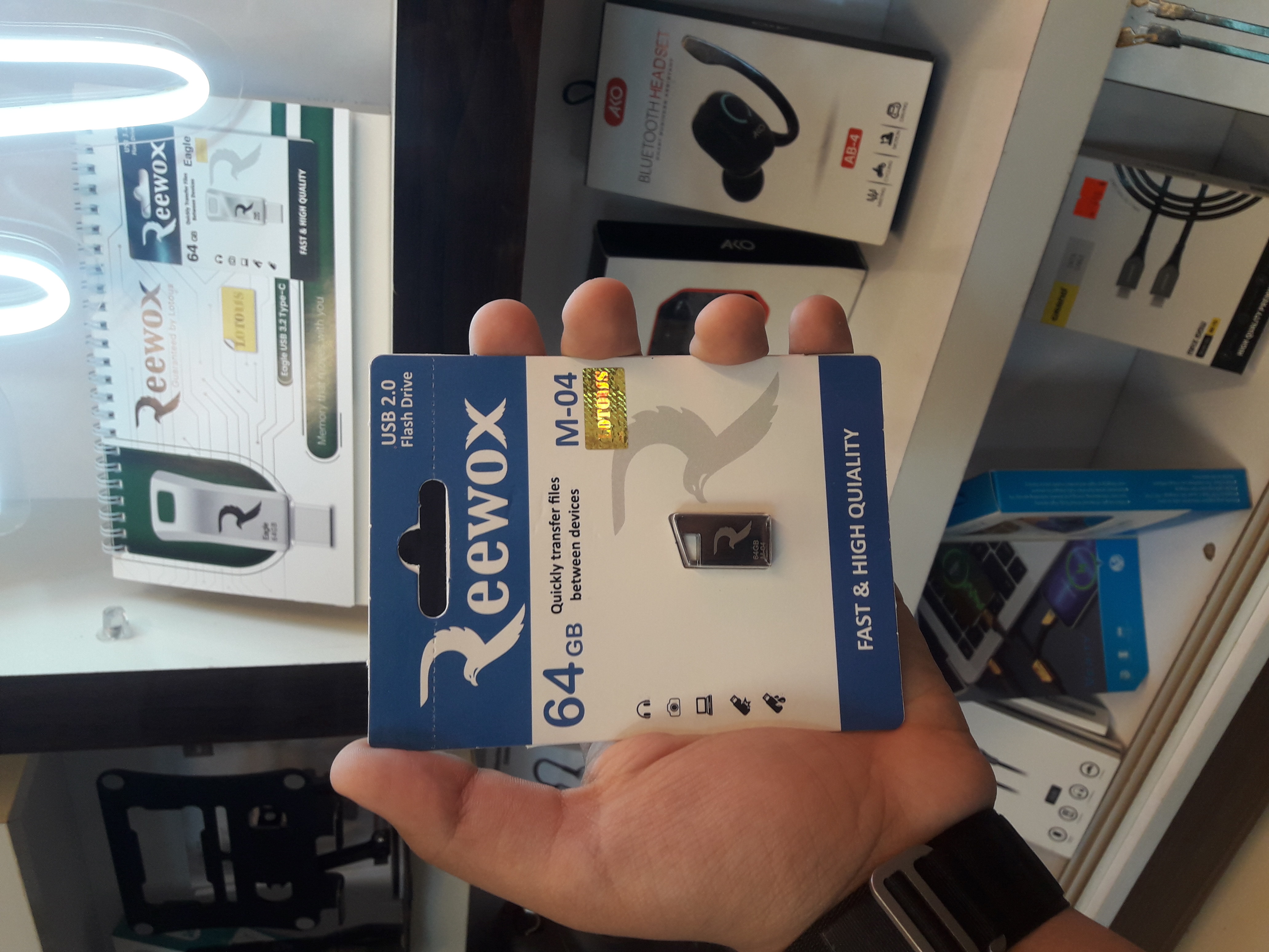 فلش مموری M-04 USB 2 Reewoxظرفیت 64 گیگابایت