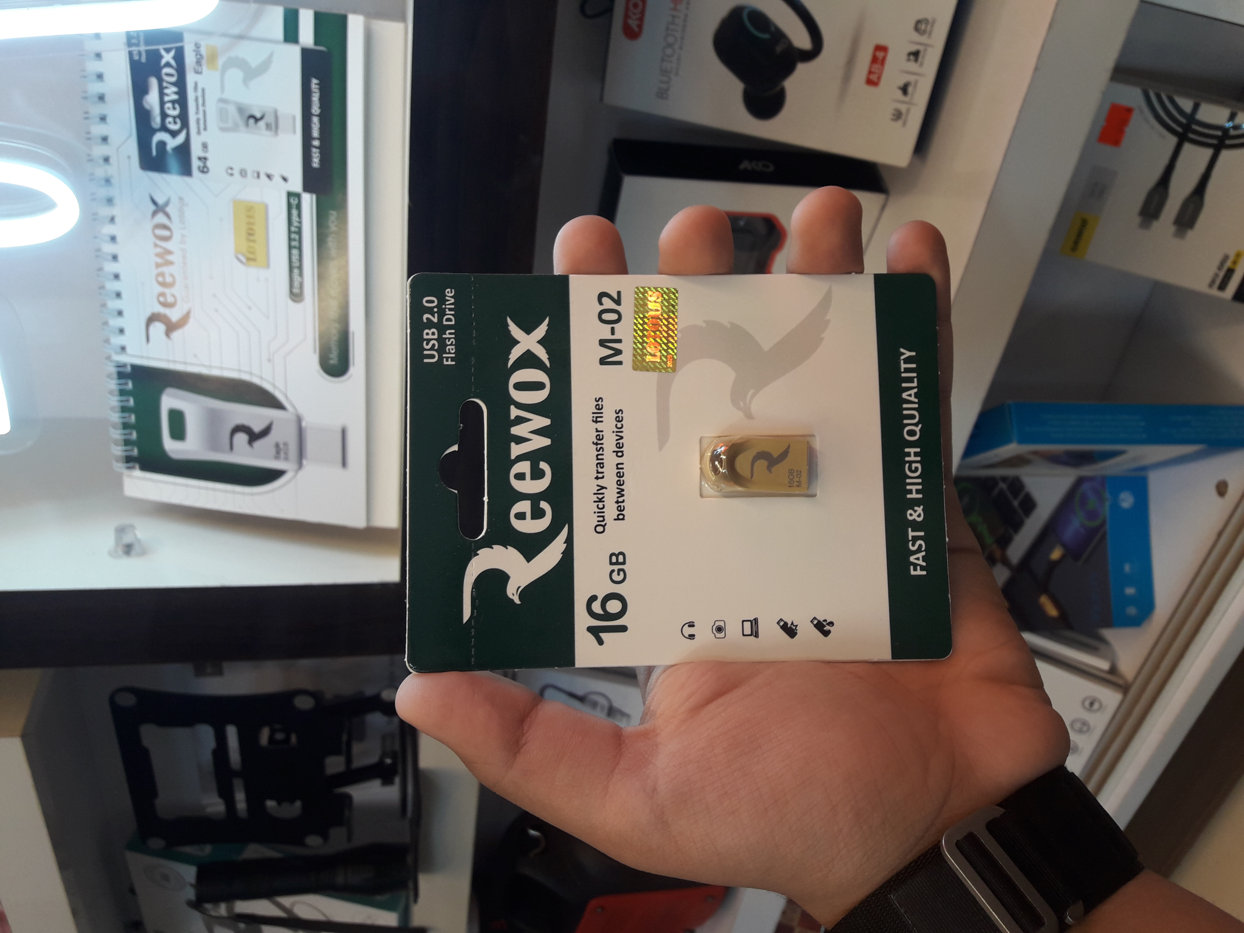 فلش مموری M-02 USB 2 Reewoxظرفیت 16 گیگابایت